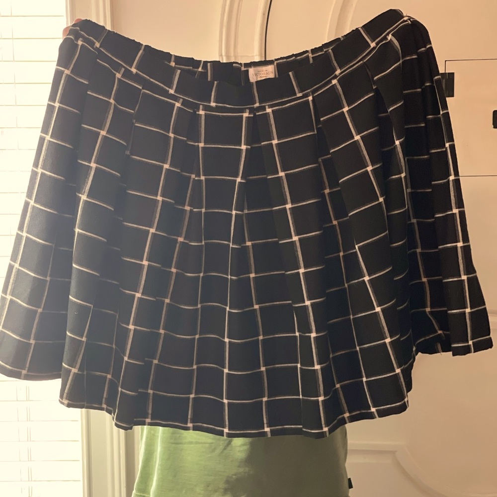 Pleated Black/White Plaid Mini Skirt